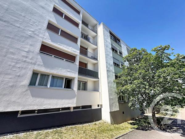 Appartement F4 à vendre  4 pièces - 66,87 m 2   VANDOEUVRE LES NANCY  - 54