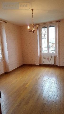 Maison à louer à Fillé dans la Sarthe (72210), ref : 001/1174   
centre bourg