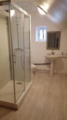 Maison à louer à Fillé dans la Sarthe (72210), ref : 001/1174   
centre bourg