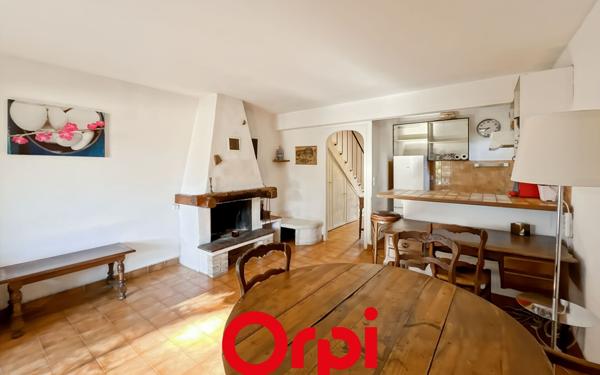 Appartement à vendre    4 pièces • 46,96 m2 Bandol