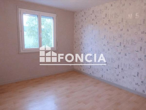 Location Appartement 4 pièces 77.89 m² - 64, IMPASSE DU MARLY Renaison 42370