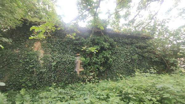 Grange à restaurer d'environ 80m² à transformer en habitation