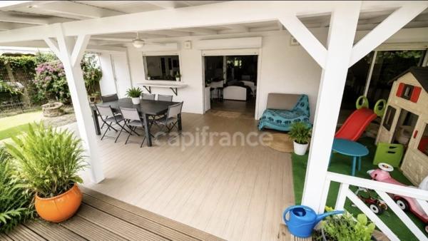 Sainte-Anne – Charmante maison avec piscine, bungalow indépendant et jardin tropical