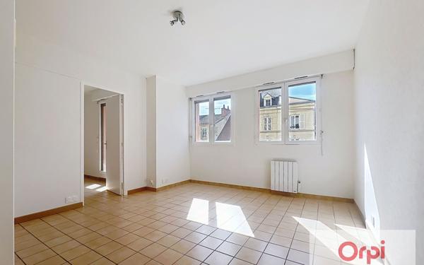 Appartement à louer    2 pièces • 35,28 m2 Montluçon