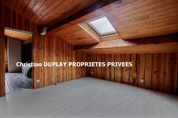 Marlhes 42660 dans un hameau à 1,5 km du centre du village, maison traditionnelle sur sous-sol  124m² habitables 4 chambres sur 1600m² de terrain plat