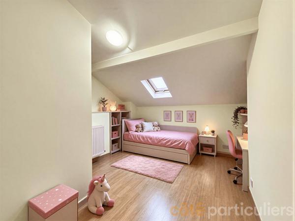 Vente
                Maison95 m² - 5 Pièces -
                    ISSY LES MOULINEAUX (92130)