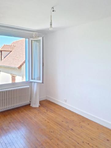 Maison 6 pieces 100 m2 quartier Beau Soleil terrain 515 m2 arbore