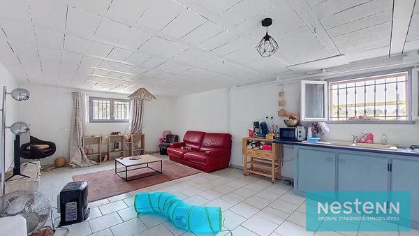 ISTRES, maison 6 pièces, 4 chambres, double salon/séjour, garage, cave, jardin, +3000m² de terrain