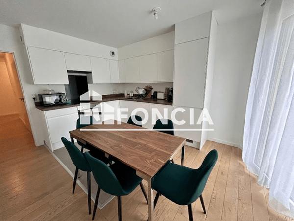 Location Appartement meublé 3 pièces 73 m² - Vannes 56000