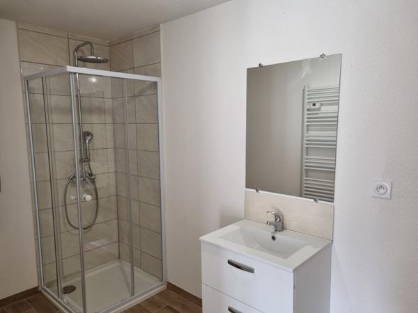 Appartement neuf  T3 2 Chambres