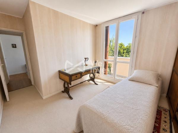 T3 Residence très agreable et boisée, au calme