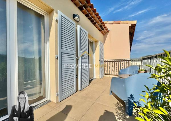 Eyguières (13430) Sublime appartement lumineux avec terrasse et box, en CENTRE VILLE