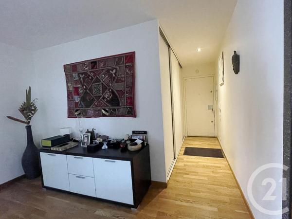 Appartement F4 à vendre  4 pièces - 90,27 m2 COURBEVOIE - 92
