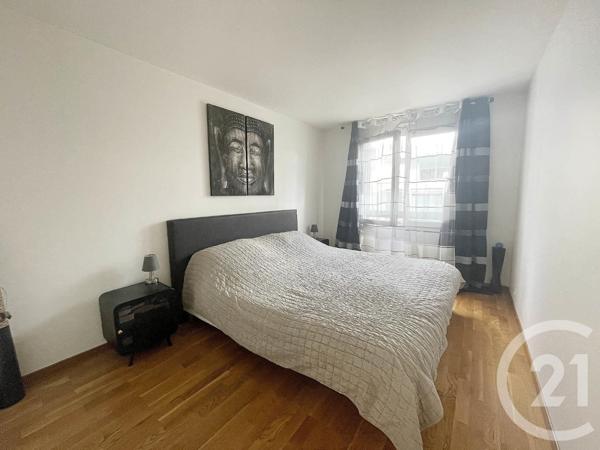 Appartement F4 à vendre  4 pièces - 90,27 m2 COURBEVOIE - 92