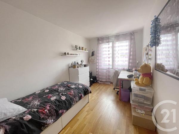 Appartement F4 à vendre  4 pièces - 90,27 m2 COURBEVOIE - 92