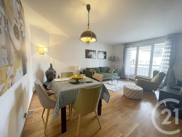 Appartement F4 à vendre  4 pièces - 90,27 m2 COURBEVOIE - 92