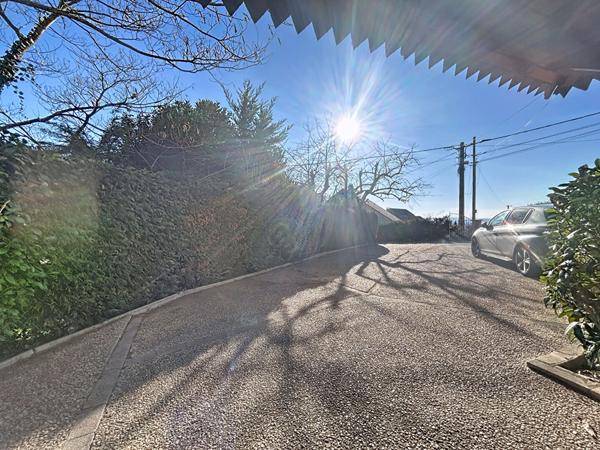 Maison à vendre Donzenac - Vue imprenable - 120 m2 Habitable - 3 Chambres - Sous-sol complet - Buanderie, Bureau - Terrain 600 m2