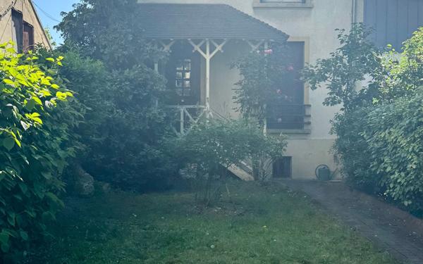 Maison à vendre    6 pièces •  Asnières-sur-Seine