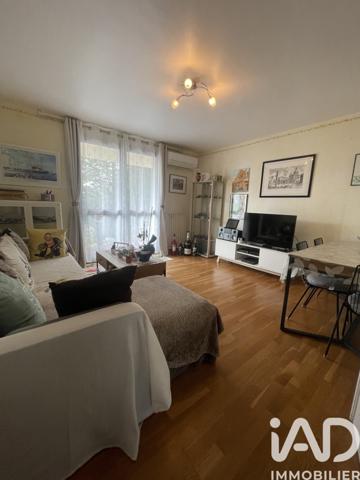 Location appartement 4 pièces 71 m² Salon-de-Provence