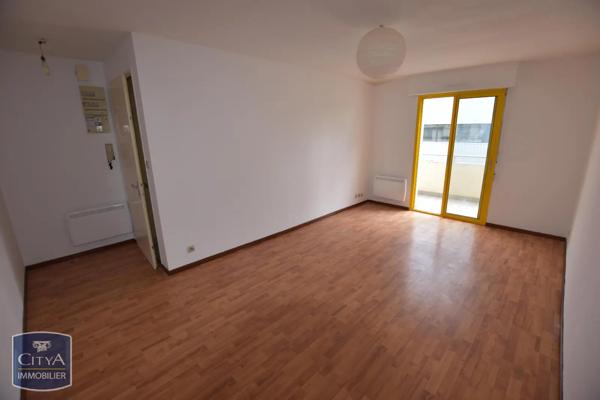 Appartement à louer 1 pièce 35.93m² Cholet (49300)