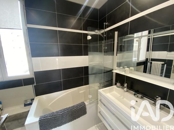 Appartement à vendre 4 pièces 92 m² Paris 16