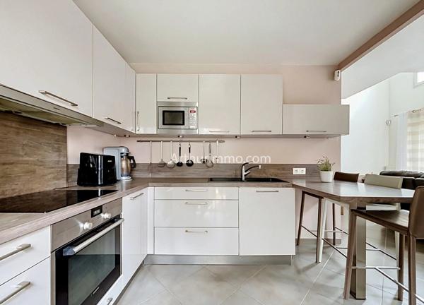 Vente                                                      Duplex
                        
                     4 pièces                      83 m2                     à Limeil-Brévannes