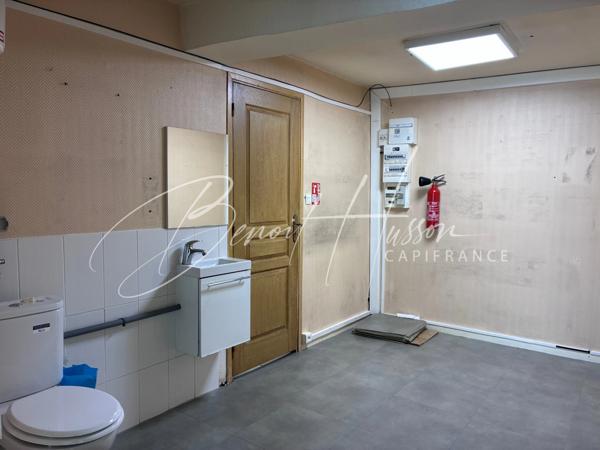 Local commercial de caractère – Plain pied en RDC de 116,44 m² (ERP-PMR)