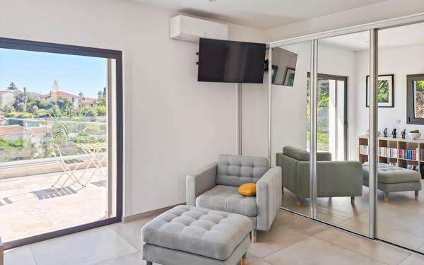 Maison à vendre    4 pièces • 104 m2 Golfe Juan - Vallauris