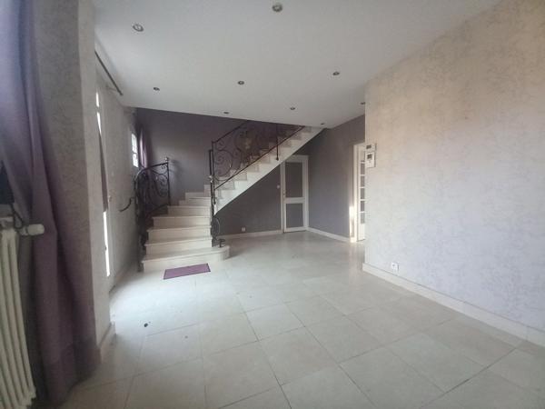 Vente Maison bourgeoise Saint-Étienne-du-Rouvray 9 Pièces 292.9 m²
