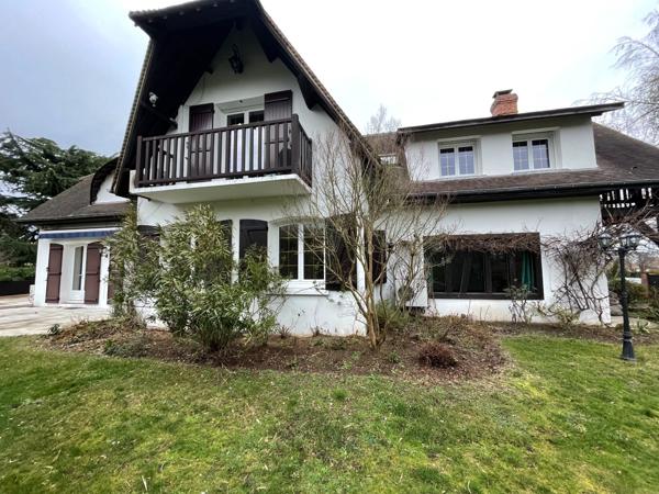 Vente Maison bourgeoise Saint-Étienne-du-Rouvray 9 Pièces 292.9 m²
