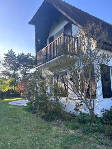 Vente Maison bourgeoise Saint-Étienne-du-Rouvray 9 Pièces 292.9 m²