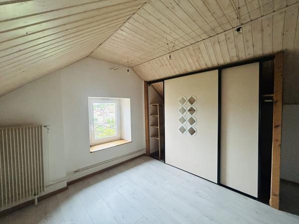 VALENTIGNEY SUPERBE DUPLEX 110 M2