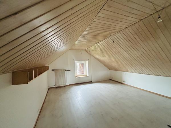 VALENTIGNEY SUPERBE DUPLEX 110 M2