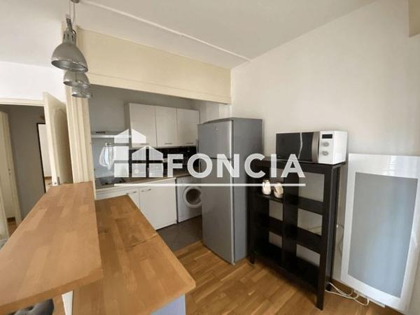 Location Appartement meublé 2 pièces 45 m² - 121 RUE DE LA TRANCHEE Poitiers 86000