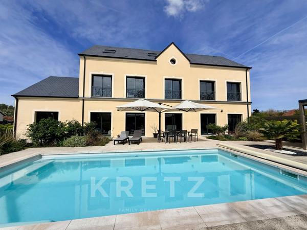 Maison contemporaine haut de gamme de 2021 -7 chambres, piscine, jardin