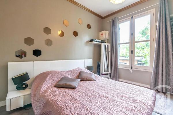 Maison à vendre  4 pièces - 74,11 m 2   ST MAUR DES FOSSES  - 94