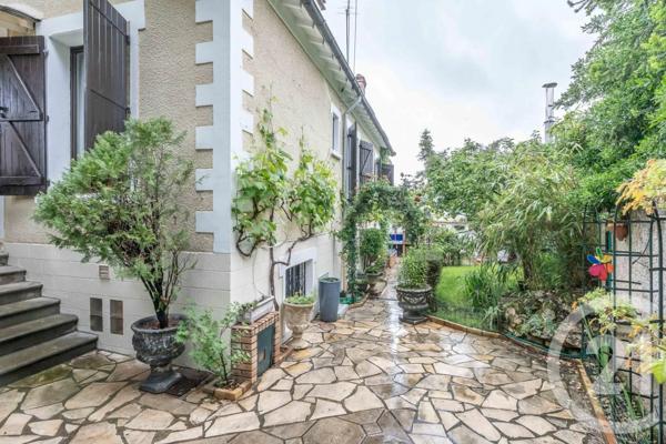 Maison à vendre  4 pièces - 74,11 m 2   ST MAUR DES FOSSES  - 94
