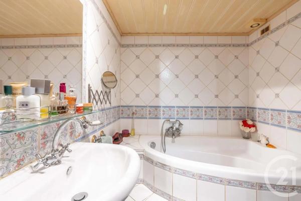 Maison à vendre  4 pièces - 74,11 m 2   ST MAUR DES FOSSES  - 94