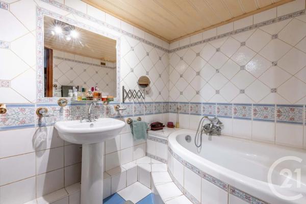 Maison à vendre  4 pièces - 74,11 m 2   ST MAUR DES FOSSES  - 94