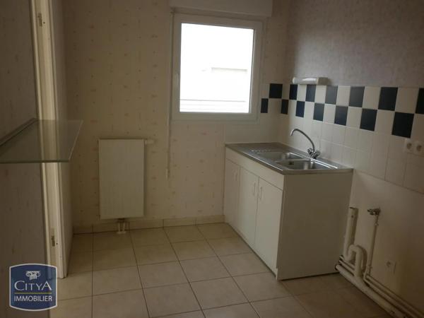 Appartement à louer 4 pièces 81.68m² Brest (29200)