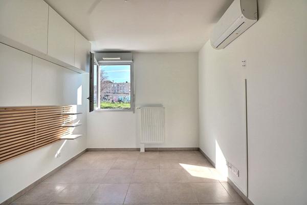 Appartement T2 St Barnabé avec terrasse dans résidence 2021