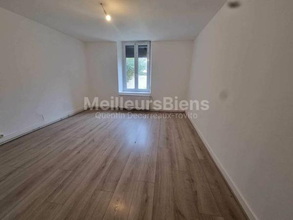 Appartement RDC de 74 m2 avec cour et garage