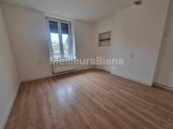 Appartement RDC de 74 m2 avec cour et garage