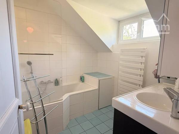 Il y a des maisons que l’on visite… et d’autres que l’on découvre vraiment.