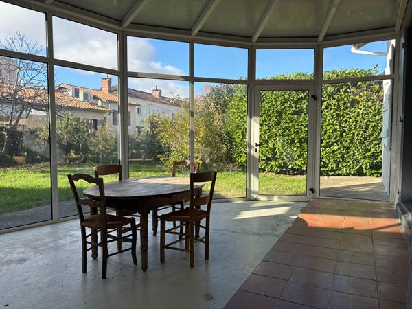 Maison à vendre à Montauban (82) 3 chambres, bureau , jardin , garage