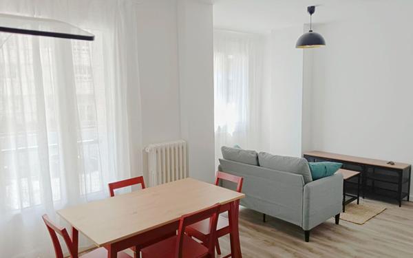 Appartement à louer    2 pièces • 47,57 m2 Lyon 4
