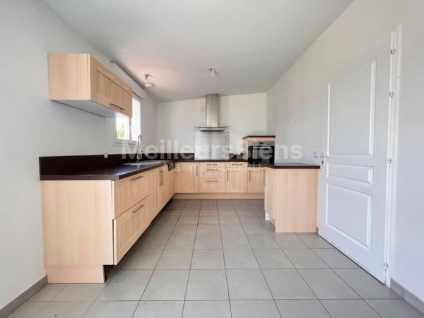 Maison de Plein-pied - PMR - 2 CHAMBRES - en lotissement - LA ROCHE SUR YON coté Nord