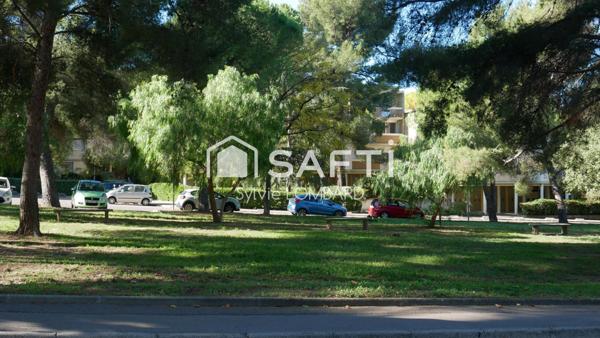 T4 ROY D'ESPAGNE LUMINEUX, CAVE, COMMERCES  ECOLES