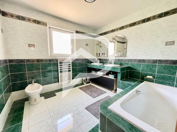 Villa 6 pièces 165 m2