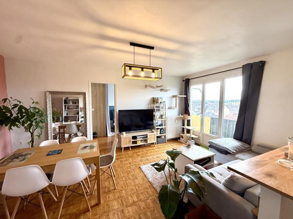 Drancy (93700) 2 Pièces avec balcon, cave proche RER B et futurs métros 16, 17